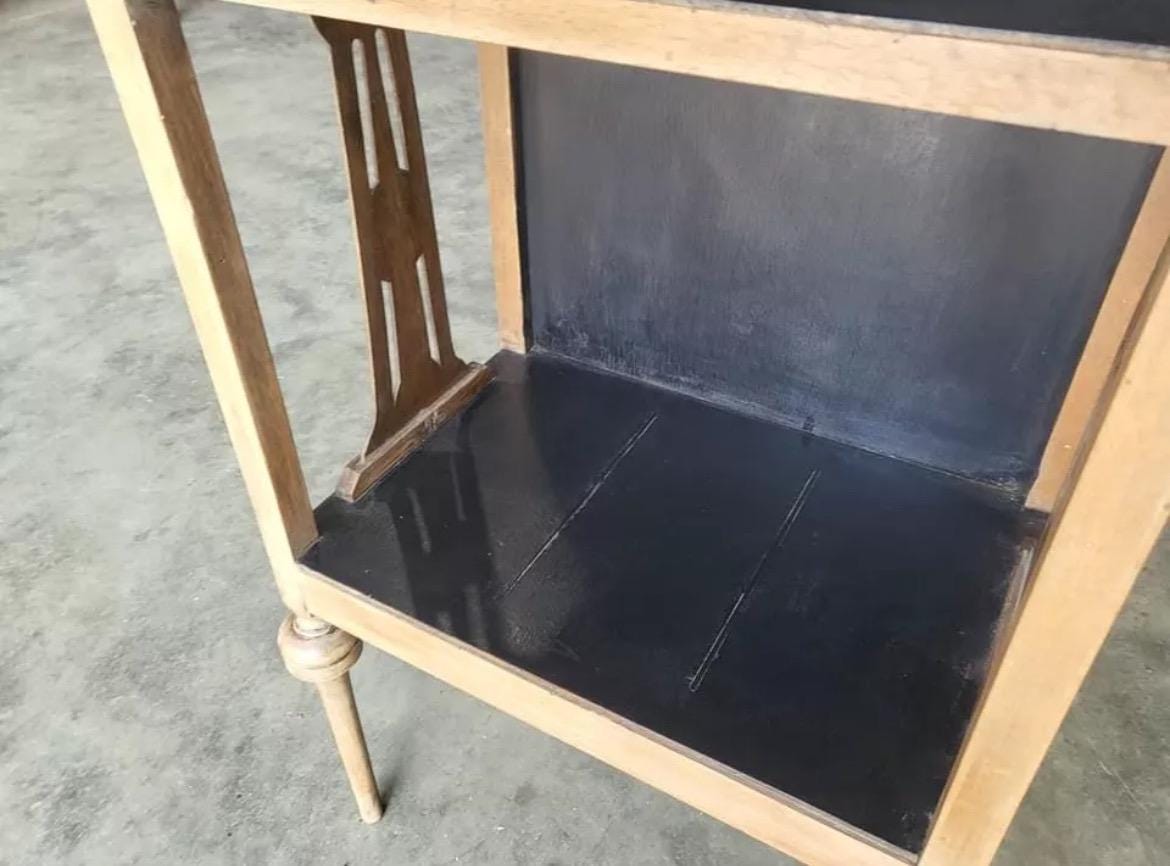 Mid-20th Century two tier side table with elegant turned legs